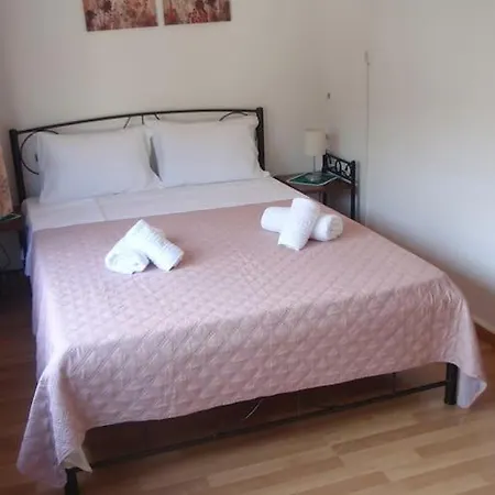 Dima Vilă PalaiónTsiflíkion