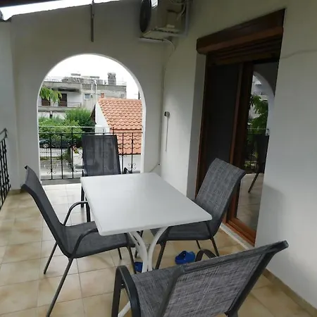 Vilă Dima PalaiónTsiflíkion